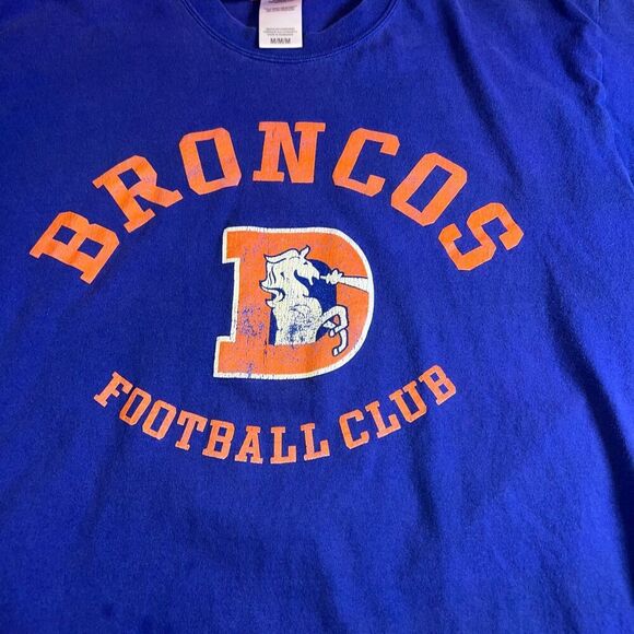 Denver Broncos Reebok Short Sleeve T-Shirt Size Medium Blue y2k - Picture 9 of 13